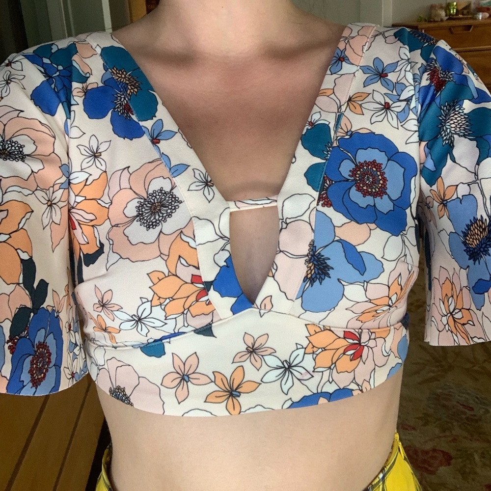 Zara floral crop top barely worn
